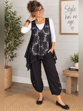 Boho Black Floral Lace Swing Tunic Top Sleeveless Layering Vest Cottagecore
